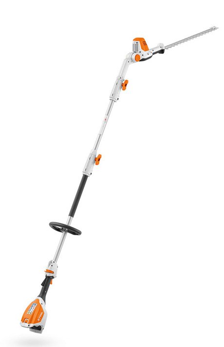 TAGLIASIEPI A BATTERIA STIHL HLA 56 CON BATTERIA AK 20 E CARICABATTERIE AL 101